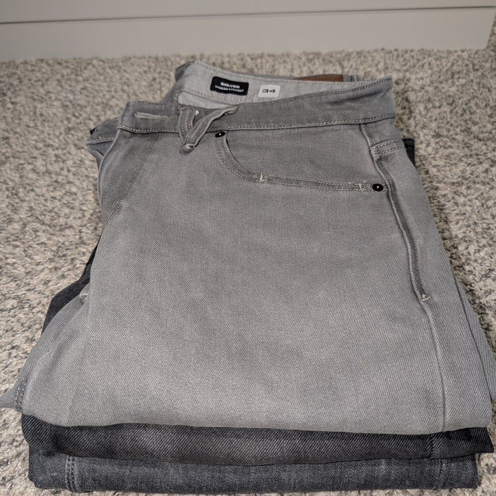 Modern Grey Men’s Jeans